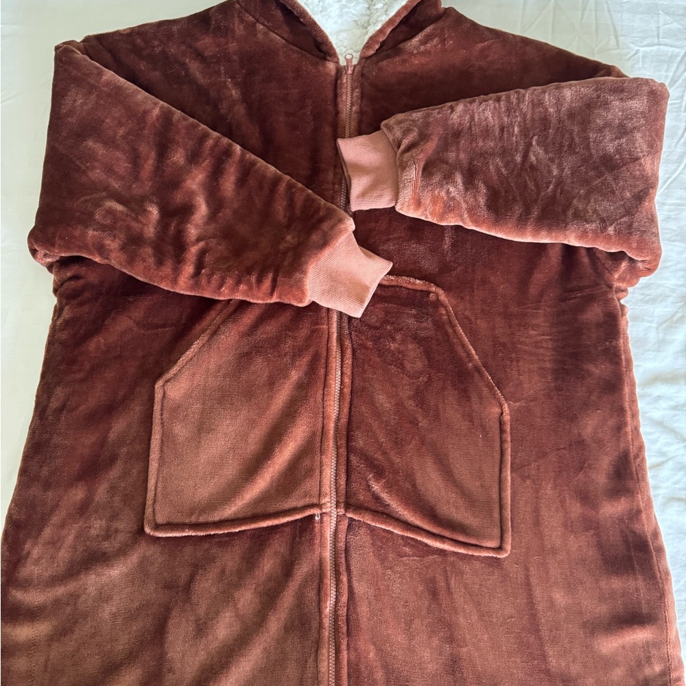 Cozy Plush Zip-Up Hooded Robe in brown